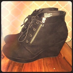 Comfy Black Wedge Booties!!!!